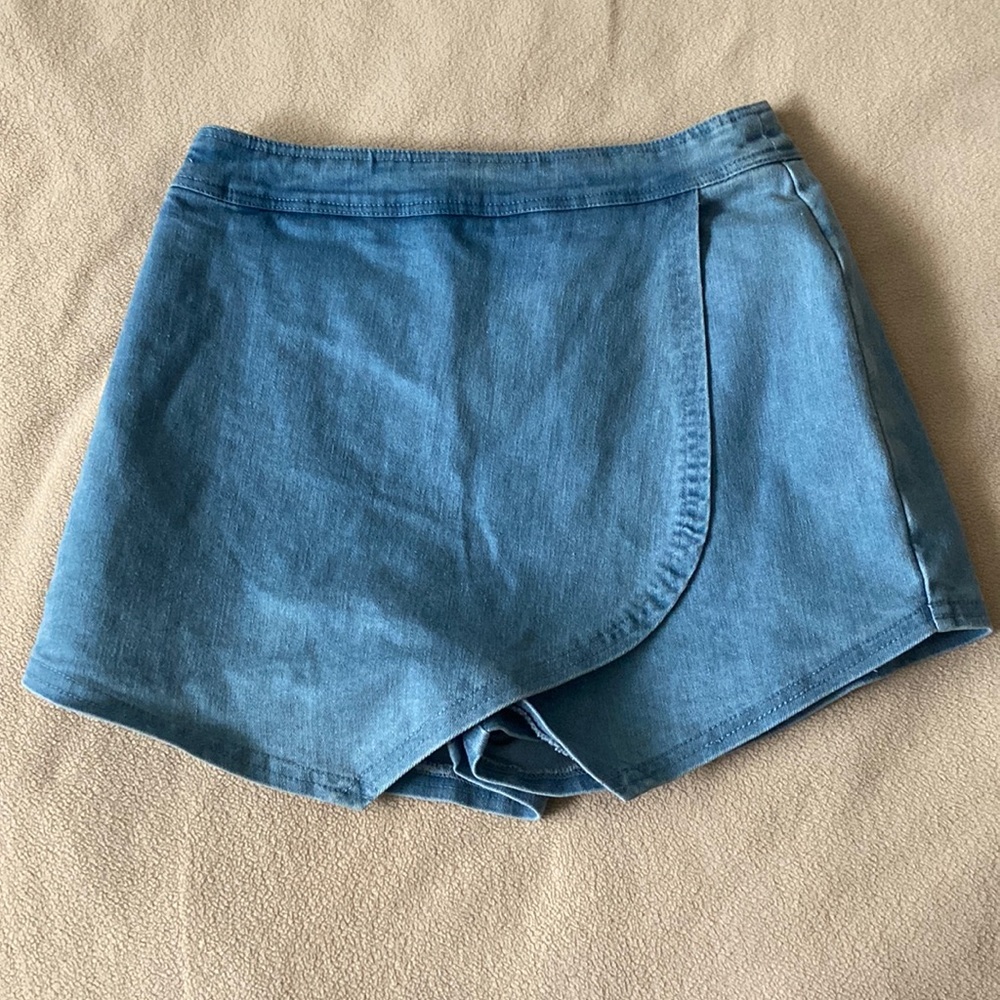 SOLD Honey Punch Denim Skort NWT